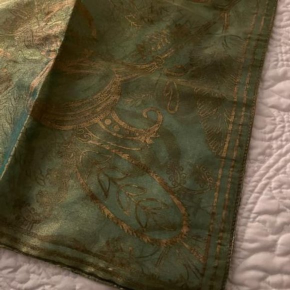 Westside Green & Gold Sheer Indian Pillowcases Matching Pair - Picture 5 of 6